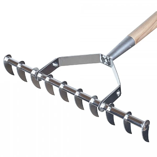 Kent & Stowe Stainless Steel Scarifying Rake 2 Kent & Stowe Stainless Steel Scarifying Rake - Image 2