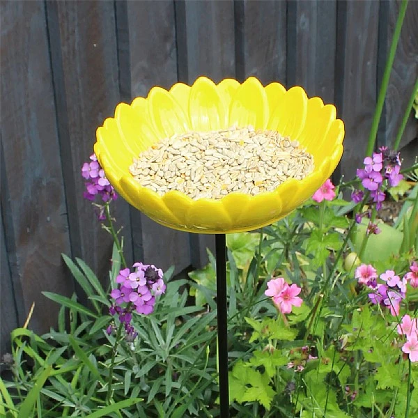 Wildlife World Sunflower Bird Feeder 1 Wildlife World Sunflower Bird Feeder